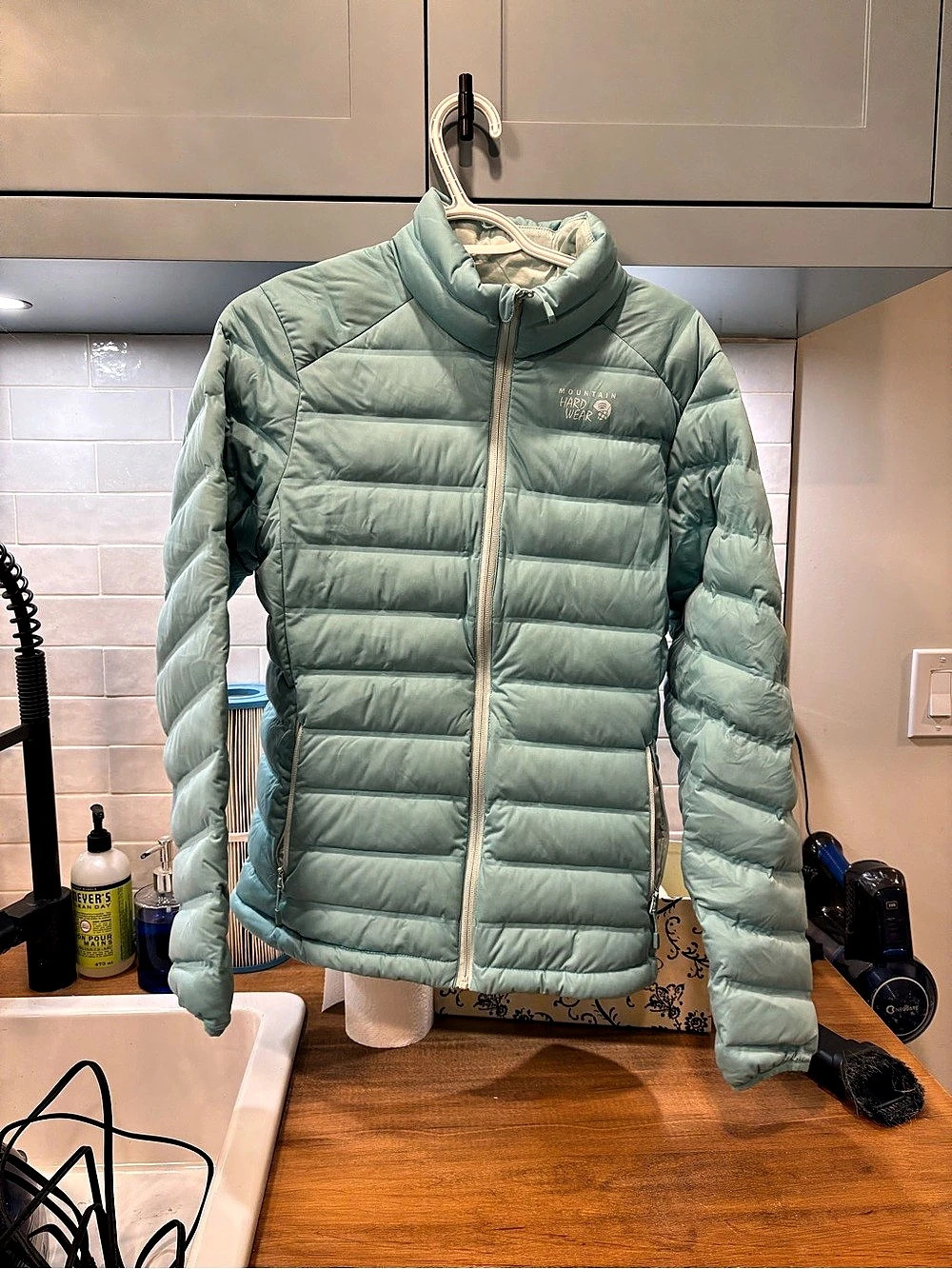 Mountain Hardwear Micro Ratio Down Jacket Quilted Puffer Jacket in Aqua Size Med